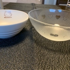 キティちゃんのボールととんすい2点差し上げますの画像