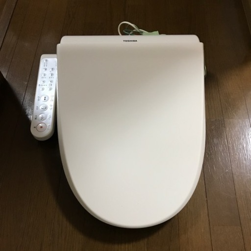東芝製　温水洗浄便座