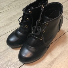 レディースショートブーツ ヒールパンプス　Sサイズ