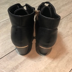 レディースショートブーツ ヒールパンプス　Sサイズの画像