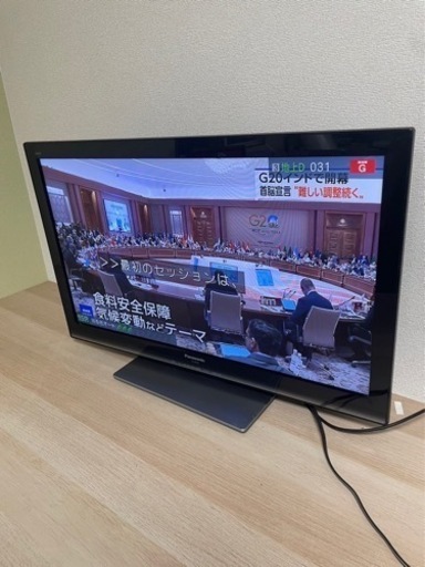 液晶カラーテレビ  Panasonic  TH-L32X33-K  2011年製