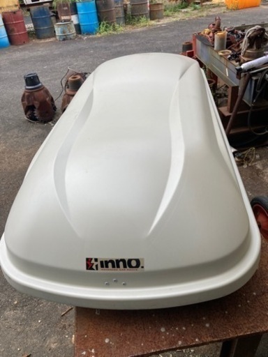 ルーフボックス　INNO ストリームボックス764