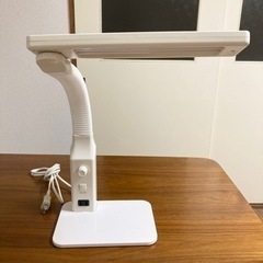 【値下げしました】オーム電機 LEDスタンドの画像