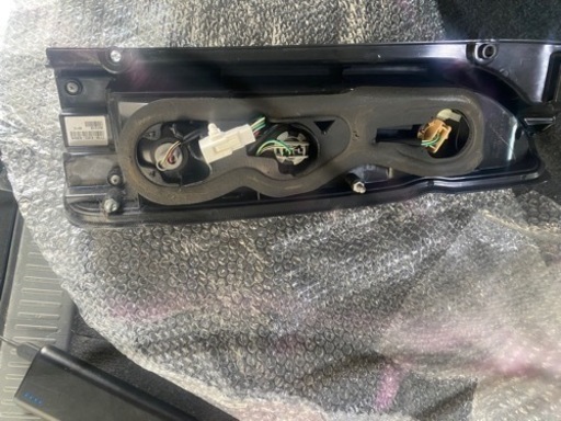 美品！ハイエース　415コブラLEDテールランプ