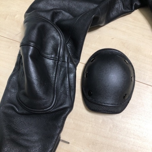 クシタニ　KUSHITANI レザーパンツ　サイズL