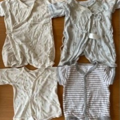 プーさんベビー服　2枚＋肌着4枚の画像