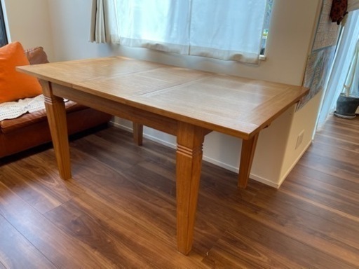無垢材ダイニングテーブル（横幅延長可能）