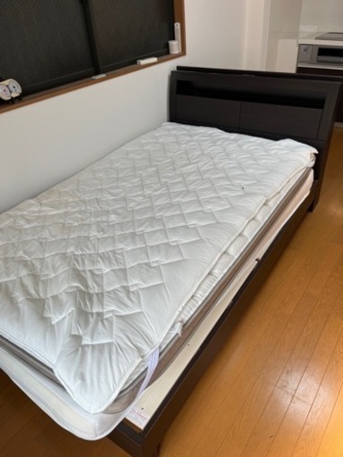 ニトリ　セミダブルベッド　マットレス2枚付き　美品