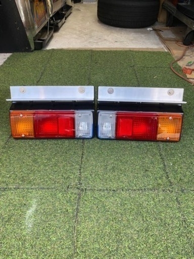 トヨタ ダイナ ディトロ トヨタ テール テールランプ 左右 33-06101