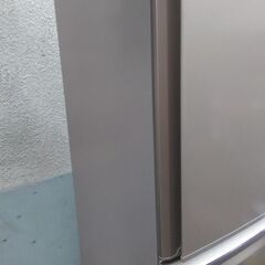 三菱 3ドア冷凍冷蔵庫 MR-C37Z-P1 370L 右開き シャンパン 16年製 配送無料の画像