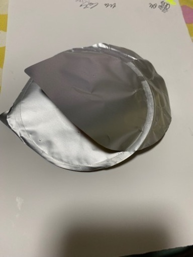 『珍品』マルちゃん黒い豚カレーうどんまめサイズの蓋