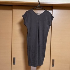 Tシャツ茶色の画像