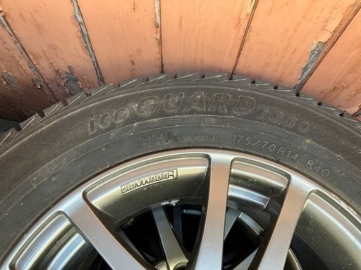 【商談中J】普通自動車　アルミホイルスタッドレスタイヤ　YOKOHAMA IG30 175/70 R14 4本　試し履きOK