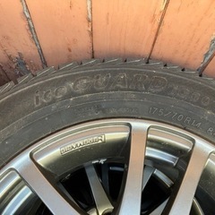 【商談中J】普通自動車　アルミホイルスタッドレスタイヤ　YOKOHAMA IG30 175/70 R14 4本　試し履きOKの画像