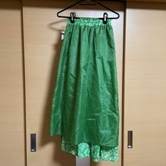 スカートの画像