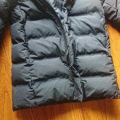 UNIQLO ダウンジャケット Lサイズの画像