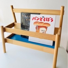 IKEA (イケア)　FLISAT ブックディスプレイ　本棚　絵...