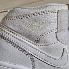 【値下げ】ナイキ  JORDAN 1 MID  キッズ スニーカー20㎝ の画像