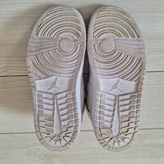 【値下げ】ナイキ  JORDAN 1 MID  キッズ スニーカー20㎝ の画像