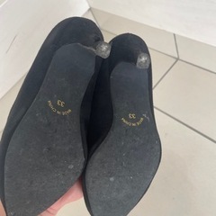 パンプス　黒の画像