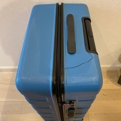無償譲渡：（破損あり）無印良品 キャリーバック G6AA063 大型（85L）色：シアンの画像