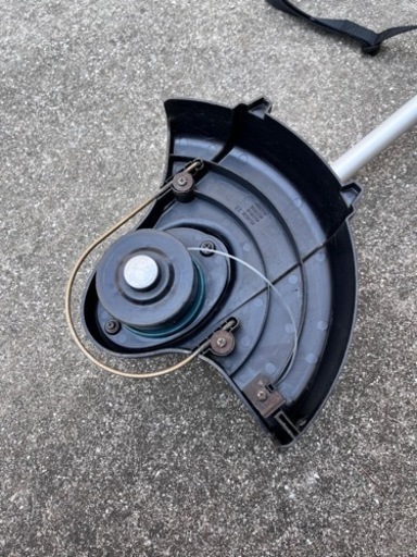 makita 18V充電式草刈機 MUR181D