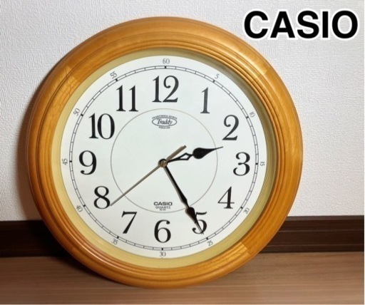 CASIO 丸型木枠壁掛け時計  クォーツ  LW409