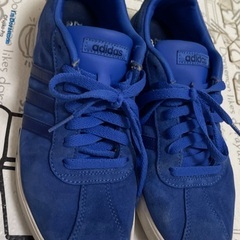 メンズadidas靴の画像