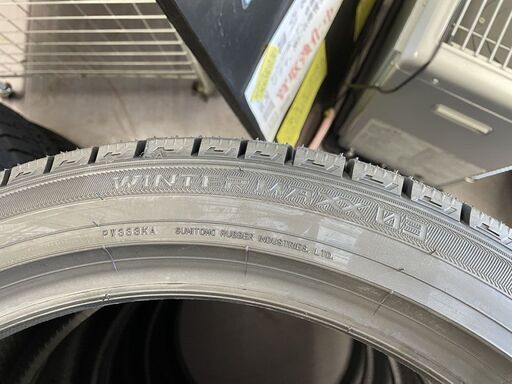 新品 DUNLOP WINTER MAXX03 215/45R18 89Q 2023年（38週） WM03 スタッドレスタイヤ 18イ