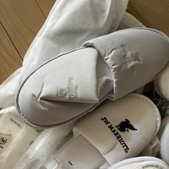 高級ホテルのスリッパいろいろの画像