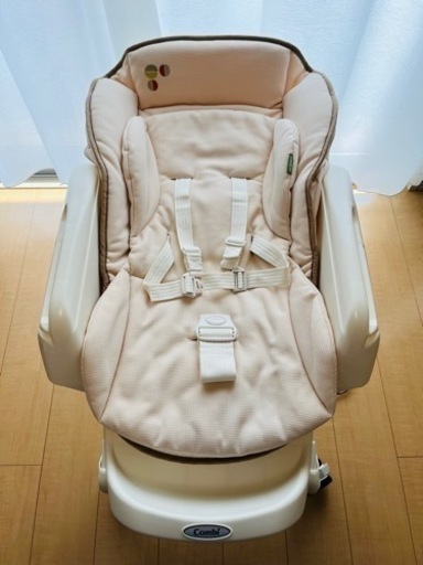【美品】combi  ネムリラ　オートスイング