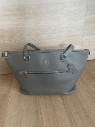 コーチ　グレー　バッグ