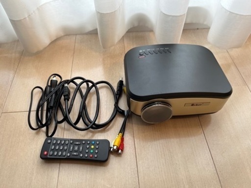 ミニプロジェクター　ほぼ未使用　BNEST wifiプロジェクター