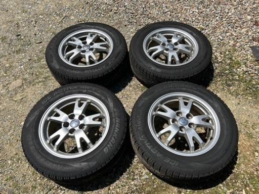 2021年製造195/65R15スタッドレスタイヤとプリウス30純正アルミの中古4本セット