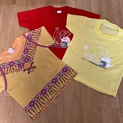 120.ベトナム　Tシャツ　100サイズ位