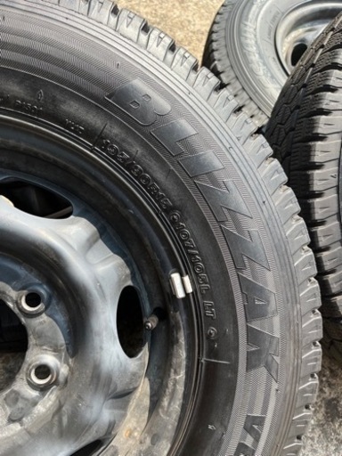 195/80R15 107/105  スタッドレス　4本