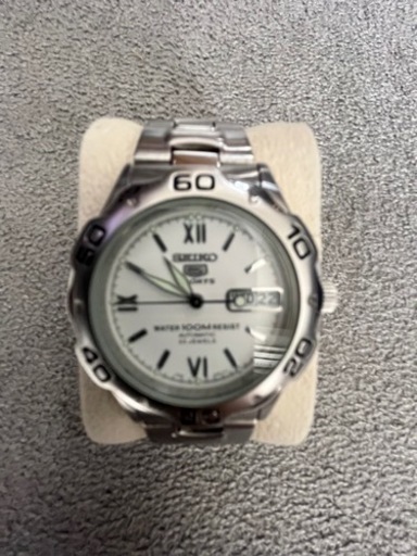 SEIKO 5スポーツ　美品　値下