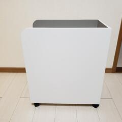 美品引取限定富山市よりCPUワゴン PCワゴン キャスターワゴン木製
オフィス用品パソコンラックの画像