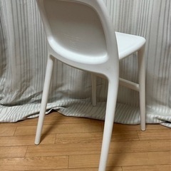 URBAN IKEA 子供用チェア ダイニングチェアの画像
