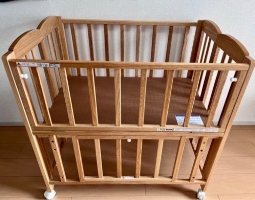 ベビーベッド(ほぼ未使用)