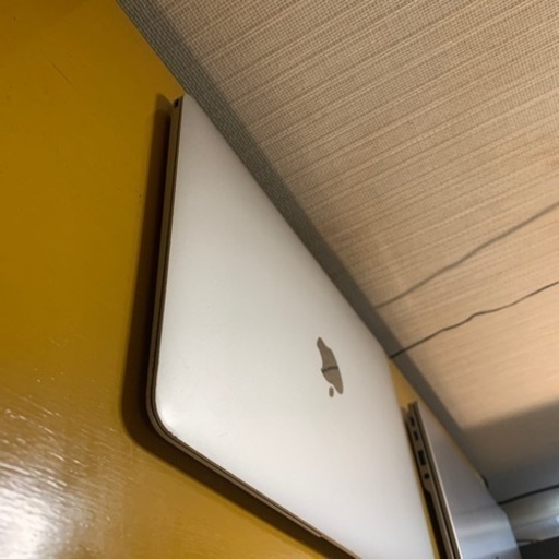 大大大特価★美品 MacBook 