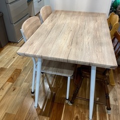 ダイニングセット3点　テーブル・イス2脚セットの画像