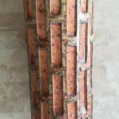 (交渉中)信楽焼花器　伝統的な陶器にシンプルな意匠性の画像