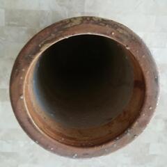 (交渉中)信楽焼花器　伝統的な陶器にシンプルな意匠性の画像