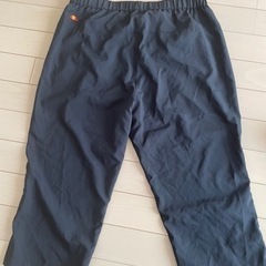 9/25迄　ellesse  ハーフパンツ　ブラック