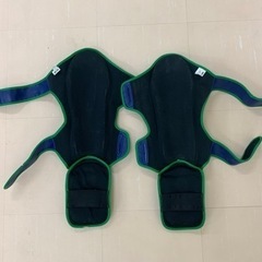 値下げ！シンガード　紺の画像