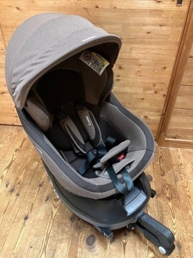 【お話し中】コンビ　チャイルドシート　ISOFIX 新生児〜4歳頃　説明書付