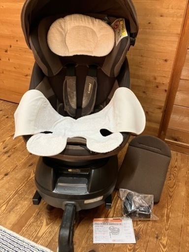 【お話し中】コンビ　チャイルドシート　ISOFIX 新生児〜4歳頃　説明書付