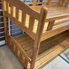 2段ベッドの画像