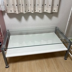 ガラス　ローテーブル